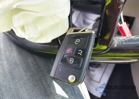 2017 Volkswagen Golf Sportwagen Tsi S/Tsi Se/Tsi Sel z USA, uszkodzony, nr VIN 3VWC17AU0HM506857